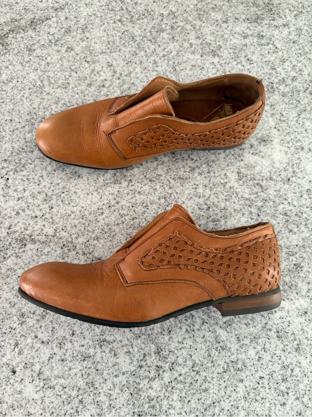 John Fluevog Begin swing slip on shoes flats burnt orange brown leather size 6